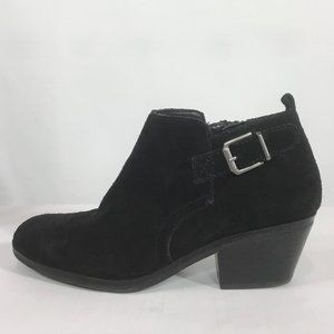 White Mountain Suede Boots